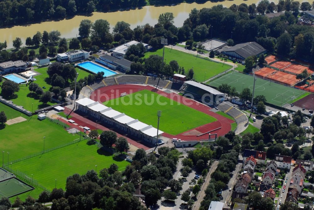 Ulm aus der Vogelperspektive: Sportstätten-Gelände der Arena des Stadion in Ulm im Bundesland Baden-Württemberg