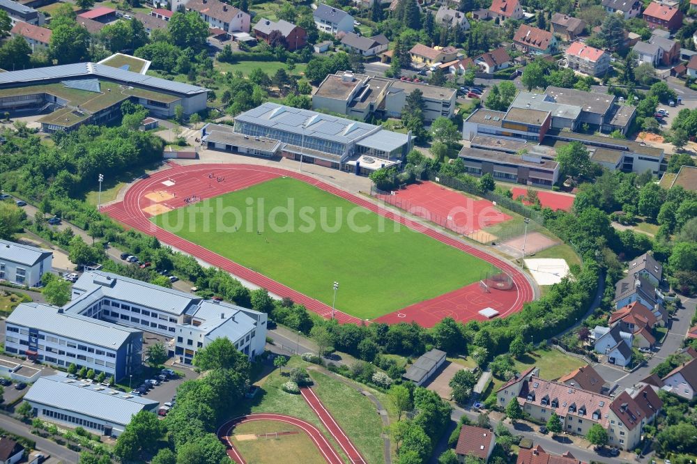 Veitshöchheim von oben - Sportstätten-Gelände der Arena des Stadion in Veitshöchheim im Bundesland Bayern