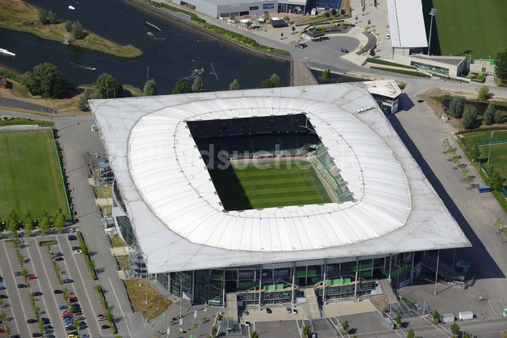 Wolfsburg von oben - Sportstätten-Gelände der Arena des Stadion in Wolfsburg im Bundesland Niedersachsen