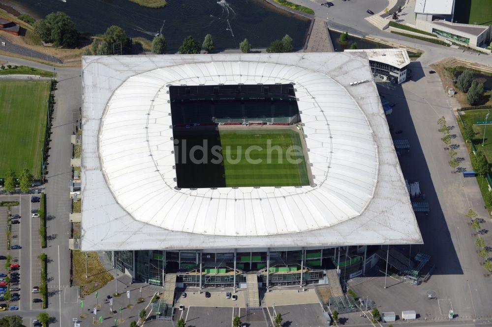 Wolfsburg aus der Vogelperspektive: Sportstätten-Gelände der Arena des Stadion in Wolfsburg im Bundesland Niedersachsen