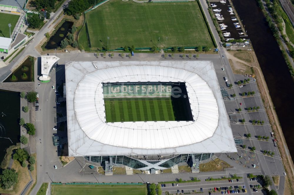 Luftaufnahme Wolfsburg - Sportstätten-Gelände der Arena des Stadion in Wolfsburg im Bundesland Niedersachsen