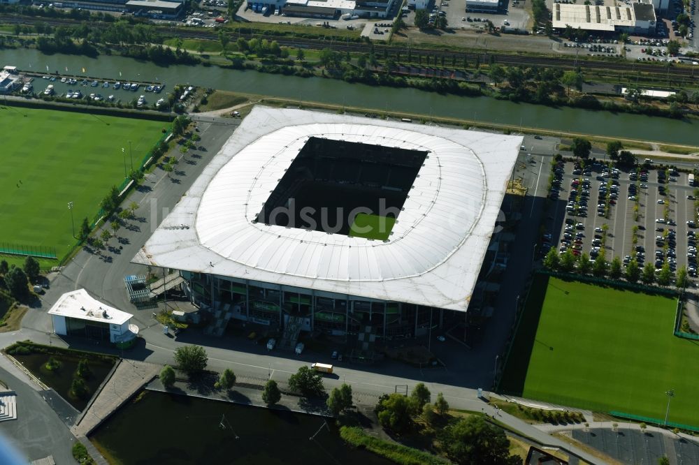 Wolfsburg von oben - Sportstätten-Gelände der Arena des Stadion in Wolfsburg im Bundesland Niedersachsen