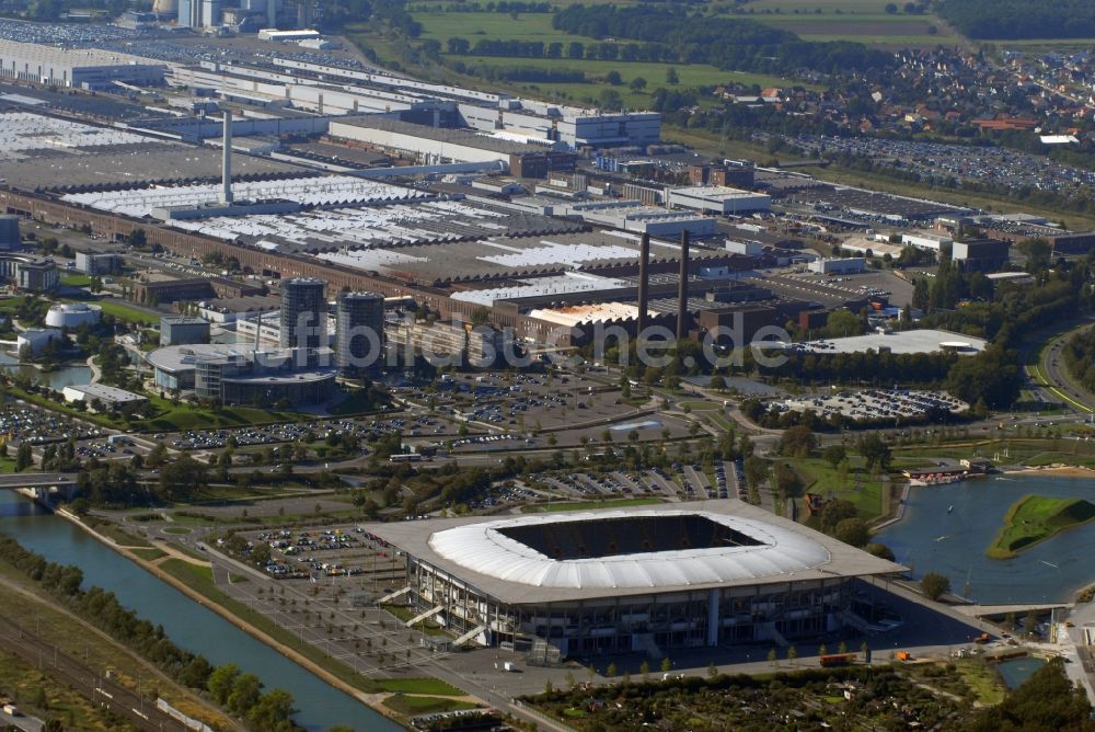 Wolfsburg aus der Vogelperspektive: Sportstätten-Gelände der Arena des Stadion in Wolfsburg im Bundesland Niedersachsen