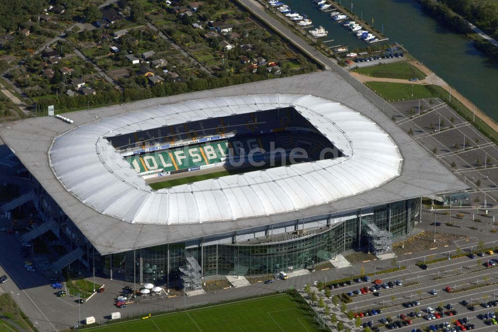 Wolfsburg aus der Vogelperspektive: Sportstätten-Gelände der Arena des Stadion in Wolfsburg im Bundesland Niedersachsen