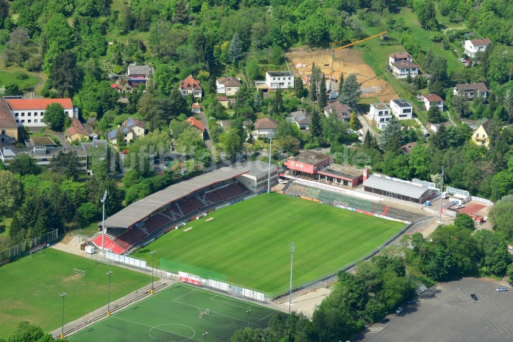 Würzburg aus der Vogelperspektive: Sportstätten-Gelände der Arena des Stadion des FC Würzburger Kickers in Würzburg im Bundesland Bayern