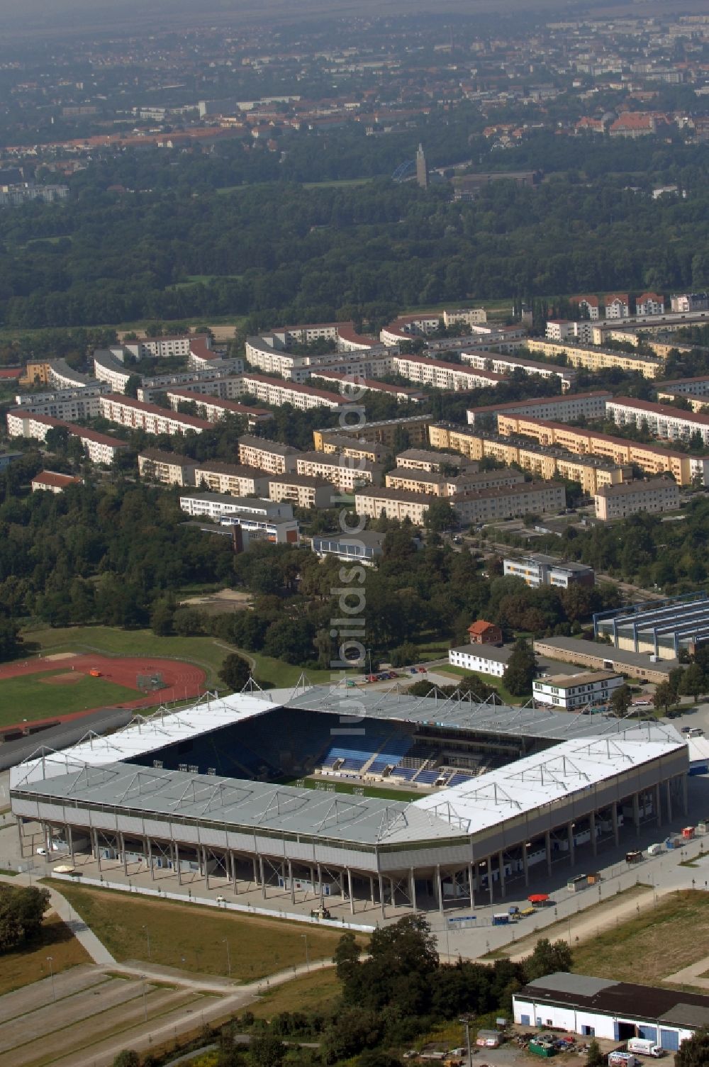 Magdeburg von oben - Sportstätten-Gelände der MDCC-Arena in Magdeburg im Bundesland Sachsen-Anhalt