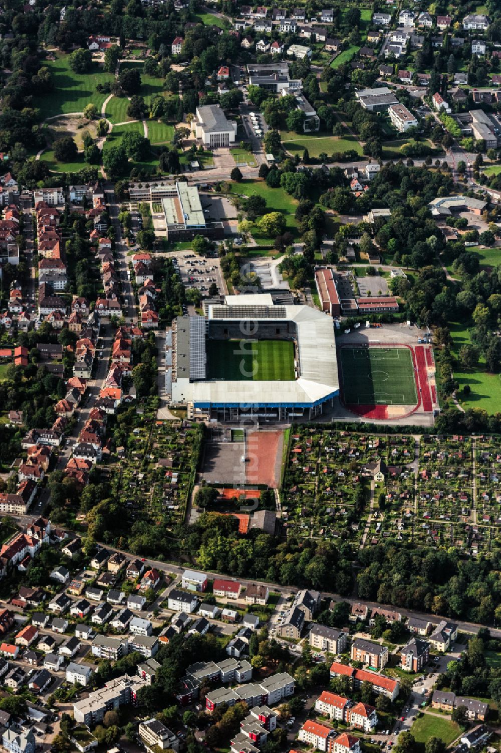 Luftaufnahme Bielefeld - Sportstätten-Gelände der SchücoArena in Bielefeld im Bundesland Nordrhein-Westfalen, Deutschland