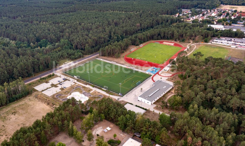 Eberswalde von oben - Sportstätten-Gelände des Stadion Finow in Eberswalde im Bundesland Brandenburg, Deutschland