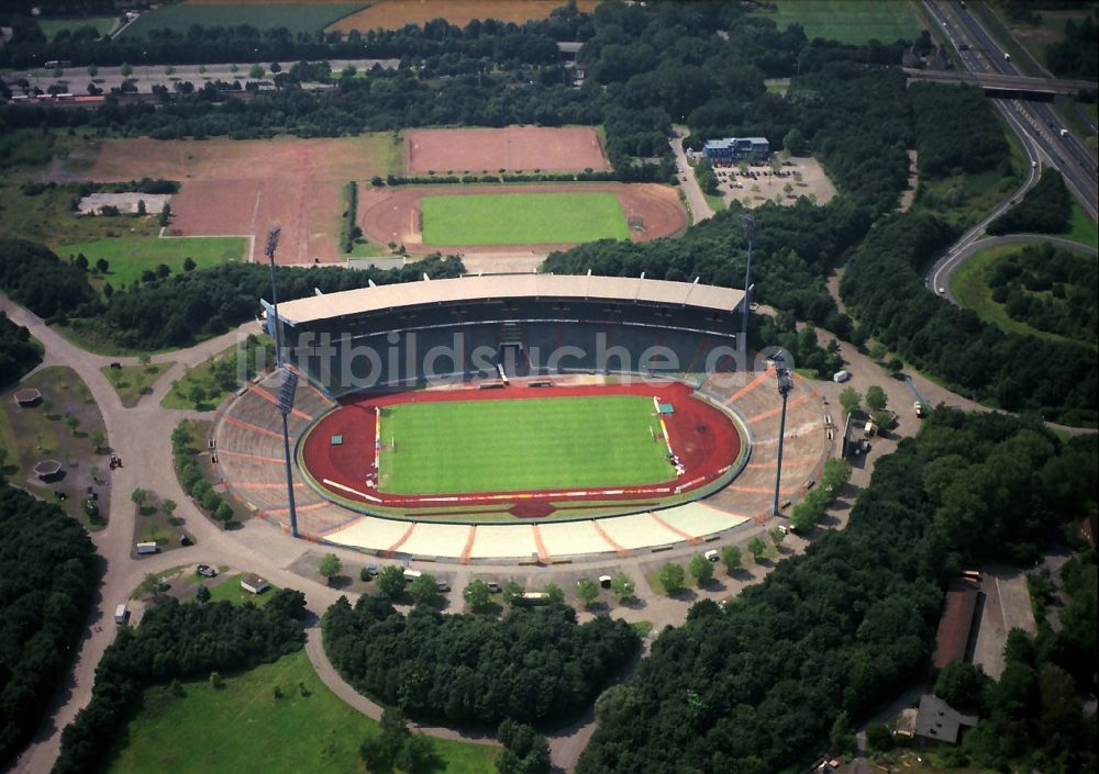 Gelsenkirchen aus der Vogelperspektive: Sportstätten-Gelände des Stadion Glückauf in Gelsenkirchen im Bundesland Nordrhein-Westfalen, Deutschland