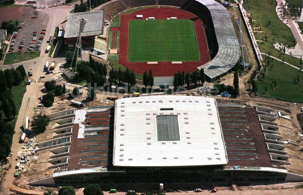 Luftaufnahme Berlin - Sportstättenbau am Jahnsportpark im Stadtbezirk Prenzlauer-Berg