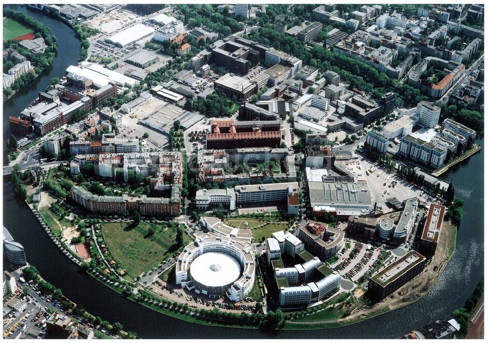 Luftbild Berlin - Charlottenburg - Spreebogen an der Helmholtzstraße mit der TU in Berlin - Charlottenburg.