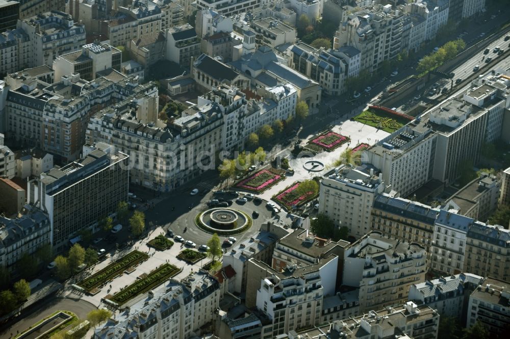 Paris von oben - Springbrunnen und Kreisverkehr am Platz zwischen Avenue de Charles de Gaulle, Rue de Chateau und Avenue de Madrid im Stadtteil Neuilly-sur-Seine in Paris, Frankreich