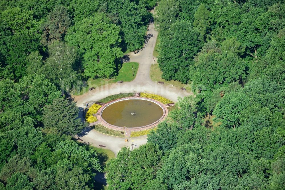 Fürstenwalde aus der Vogelperspektive: Springbrunnen im Stadtpark von Fürstenwalde im Bundesland Brandenburg