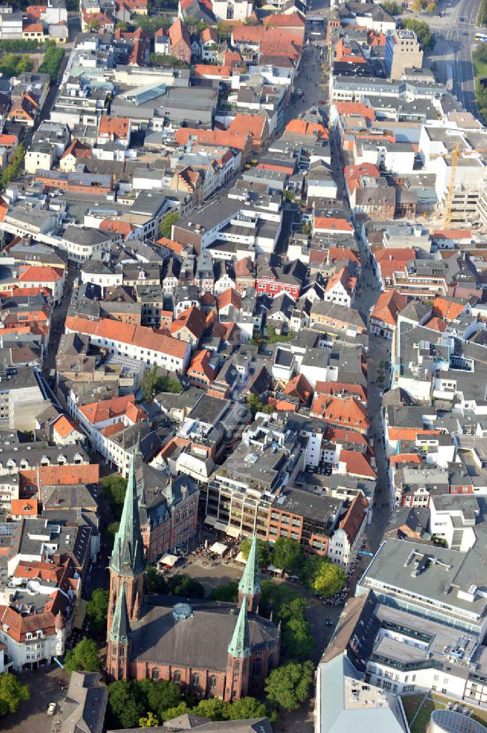 Oldenburg aus der Vogelperspektive: St. Lamberti Kirche Oldenburg