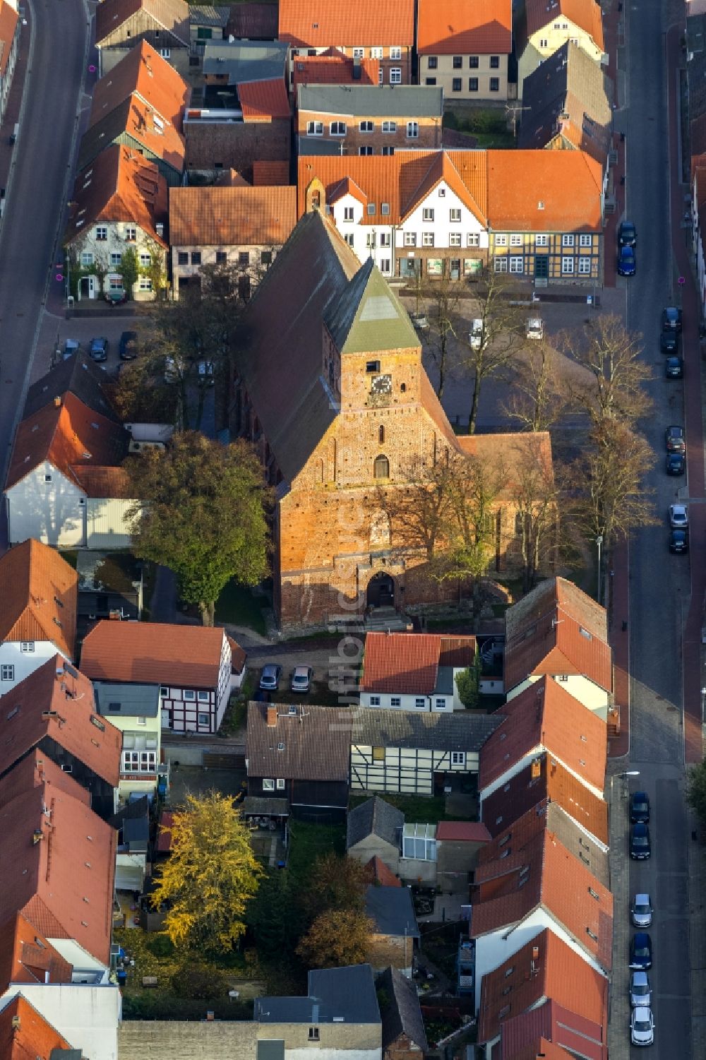 Luftbild Penzlin - St. Marien Kirche im Ortskern von Penzlin im Bundesland Mecklenburg-Vorpommern