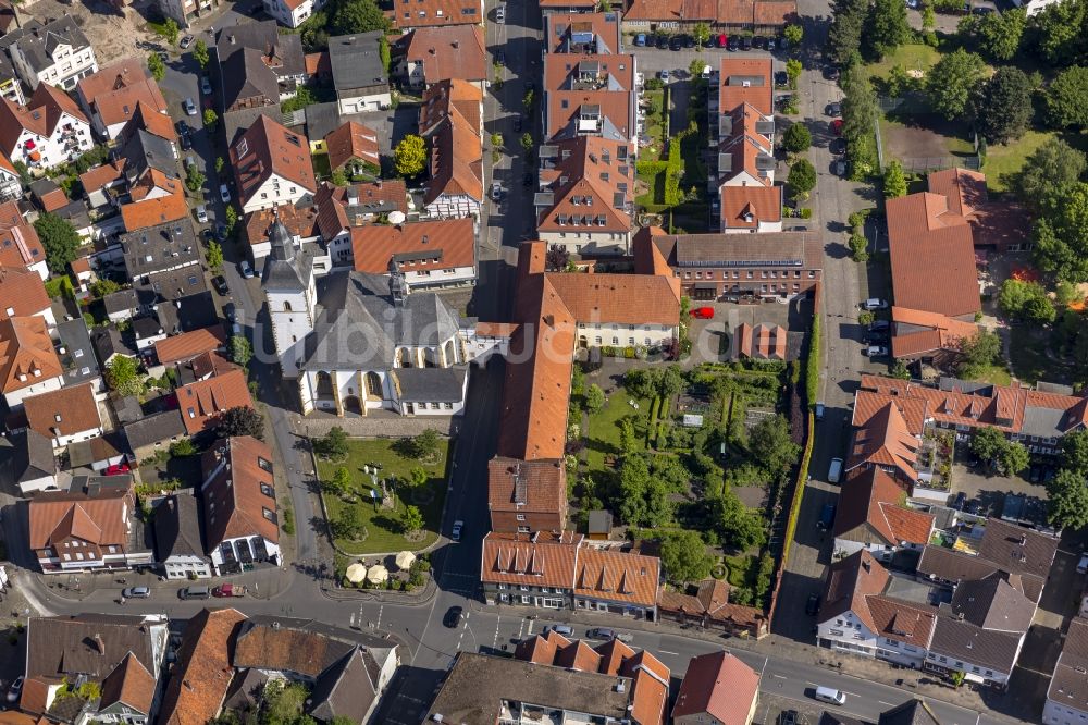 Rheda-Wiedenbrück von oben - St. Marienkirche in Rheda-Wiedenbrück im Bundesland Nordrhein-Westfalen