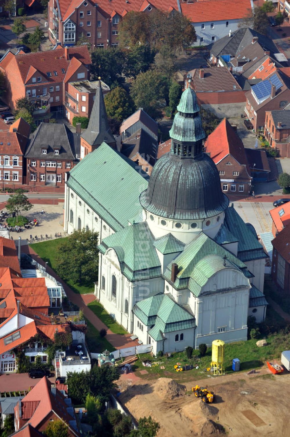 Haren aus der Vogelperspektive: St. Martinus Kirche Haren im Emsland