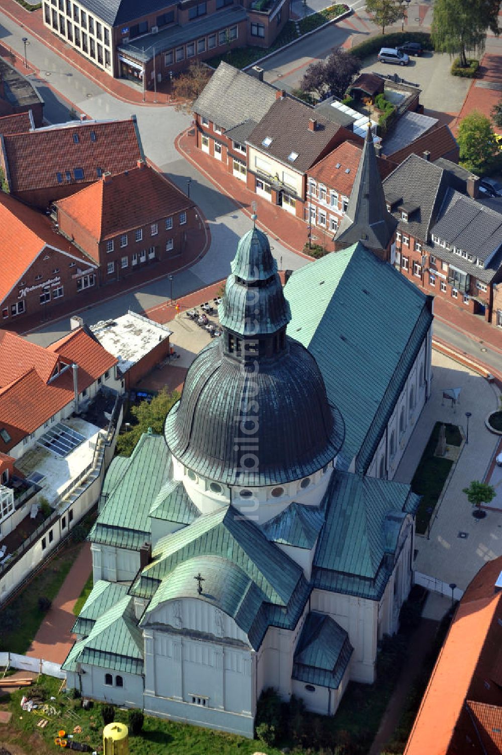 Haren aus der Vogelperspektive: St. Martinus Kirche Haren im Emsland