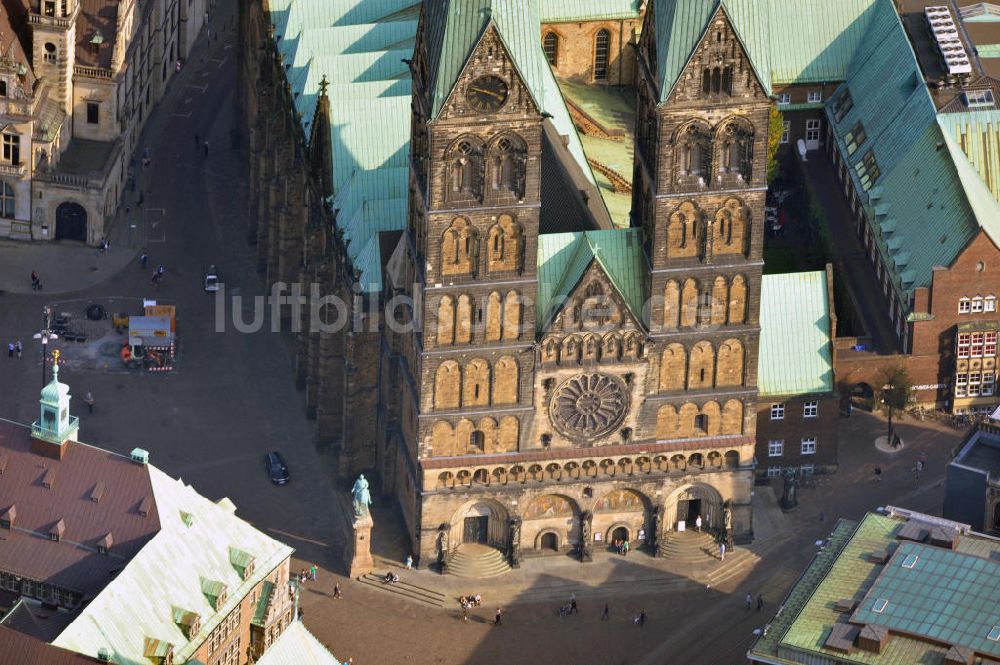 Bremen aus der Vogelperspektive: St. Petri Dom in Bremen