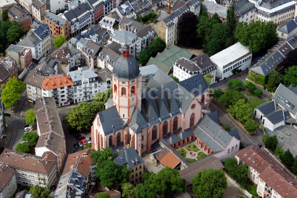 Mainz aus der Vogelperspektive: St. Stephanskirche in Mainz im Bundesland Rheinland-Pfalz