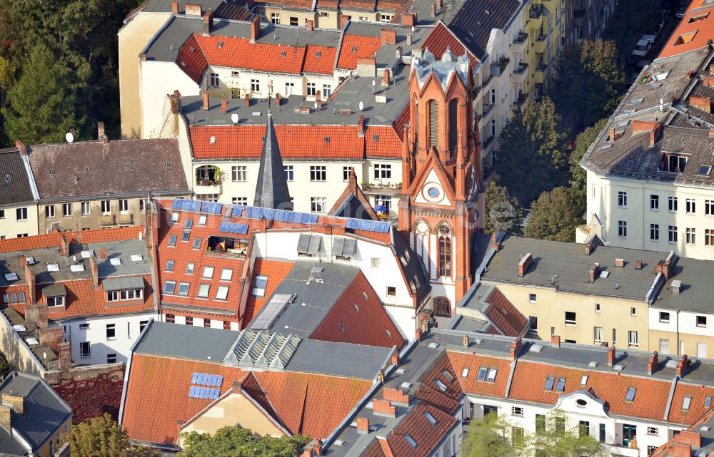 Luftbild Berlin Kreuzberg - St. Tabor Kirche in Kreuzberg