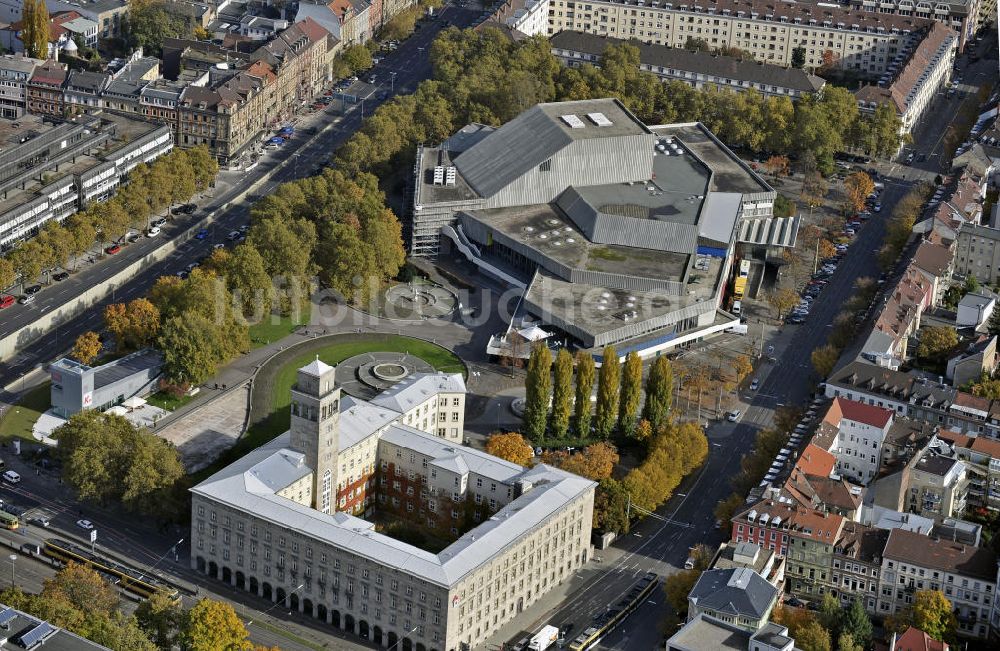 Karlsruhe aus der Vogelperspektive: Staatstheater und Volkswohnug GmbH Karlsruhe