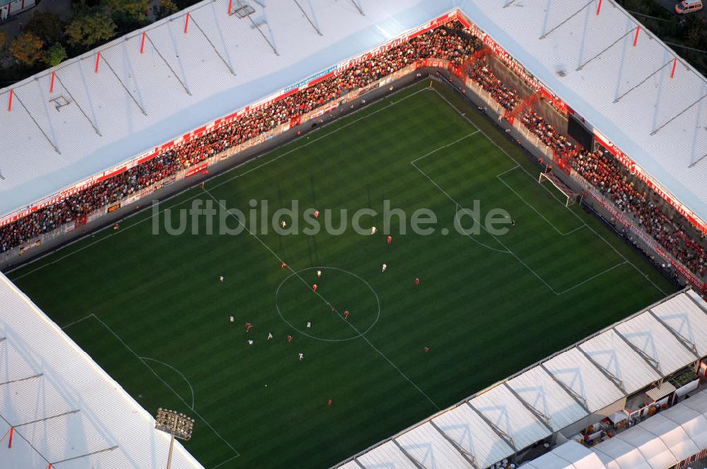 Luftaufnahme Berlin - Stadion Alte Försterei des 1. FC Union in Berlin-Köpenick