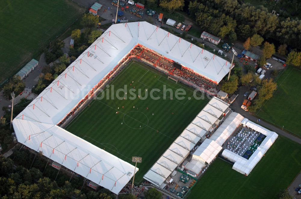 Berlin von oben - Stadion Alte Försterei des 1. FC Union in Berlin-Köpenick