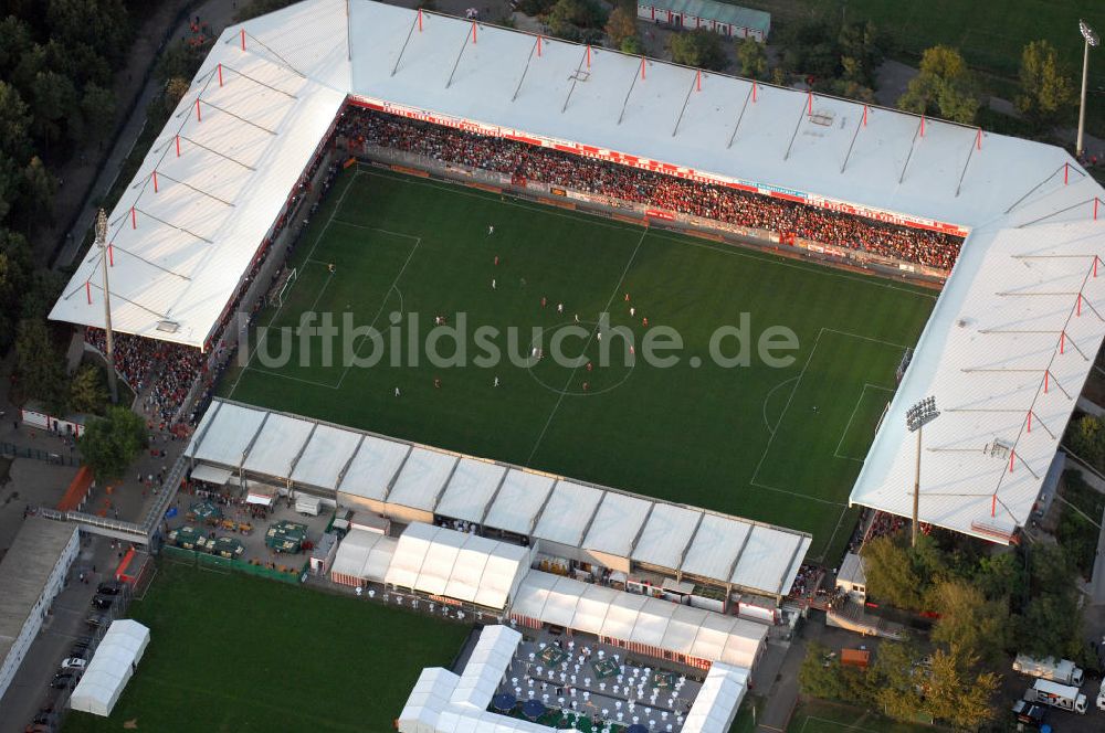 Luftaufnahme Berlin - Stadion Alte Försterei des 1. FC Union in Berlin-Köpenick