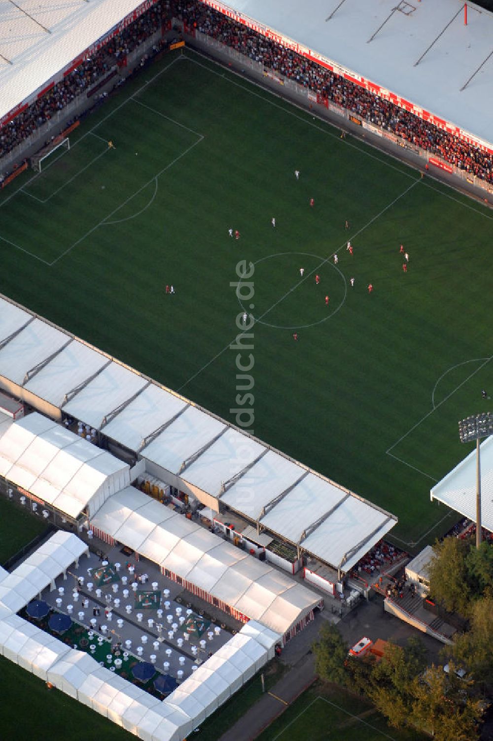 Berlin aus der Vogelperspektive: Stadion Alte Försterei des 1. FC Union in Berlin-Köpenick