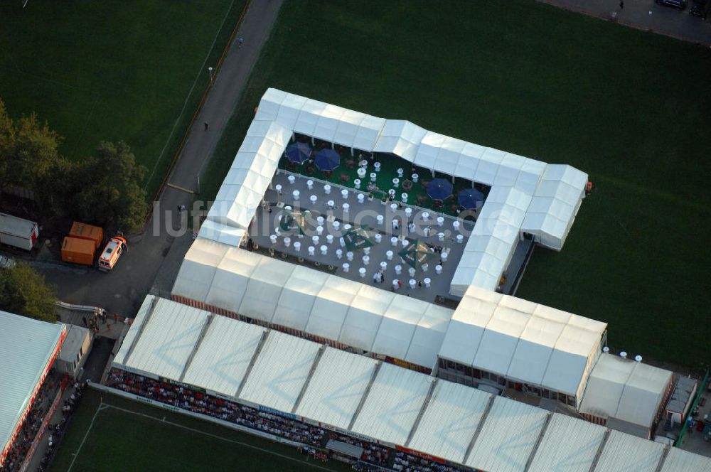 Berlin aus der Vogelperspektive: Stadion Alte Försterei des 1. FC Union in Berlin-Köpenick