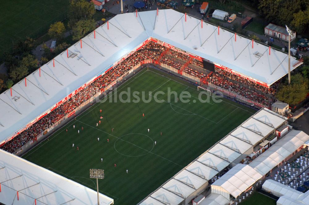 Berlin von oben - Stadion Alte Försterei des 1. FC Union in Berlin-Köpenick