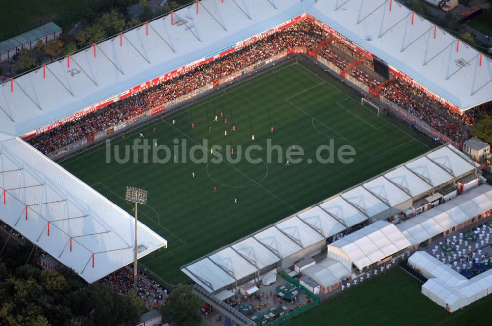 Berlin aus der Vogelperspektive: Stadion Alte Försterei des 1. FC Union in Berlin-Köpenick