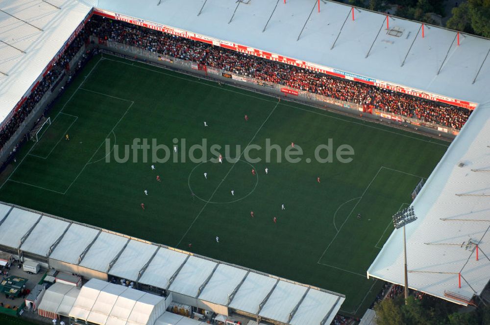 Berlin von oben - Stadion Alte Försterei des 1. FC Union in Berlin-Köpenick