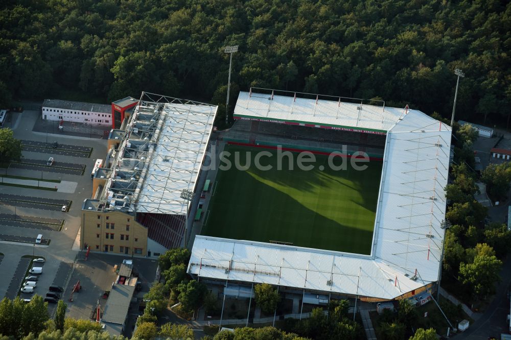 Berlin von oben - Stadion an der Alten Försterei im Bezirk Köpenick in Berlin