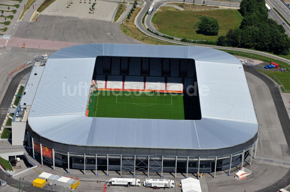 Augsburg aus der Vogelperspektive: Stadion Augsburg impuls arena zur FIFA Fußball-Weltmeisterschaft der Frauen 2011