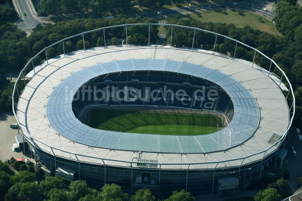 Luftbild Hannover - Stadion der AWD Arena im Stadtteil Calenberger Neustadt von Hannover in Niedersachsen