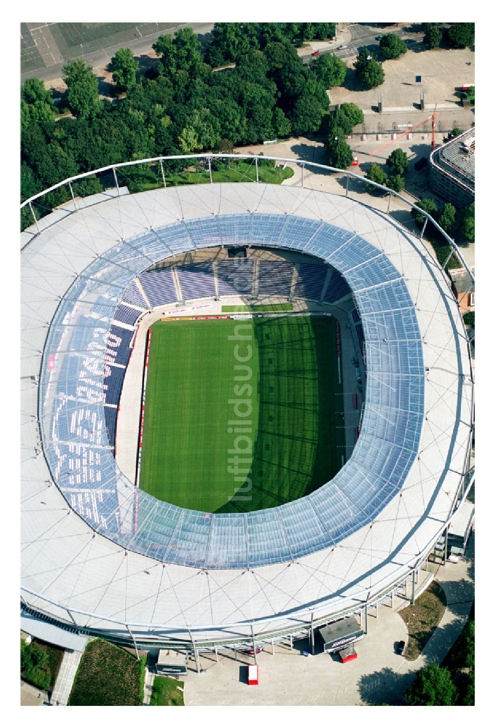 Luftaufnahme Hannover - Stadion AWD-Arena im Stadtteil Calenberger Neustadt von Hannover in Niedersachsen