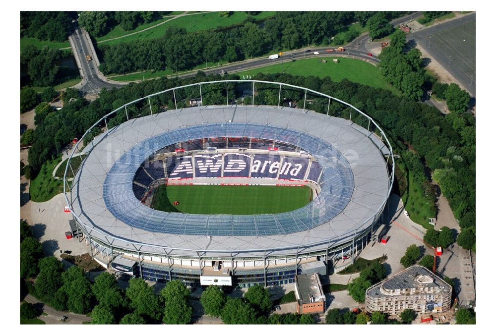 Hannover aus der Vogelperspektive: Stadion AWD-Arena im Stadtteil Calenberger Neustadt von Hannover in Niedersachsen