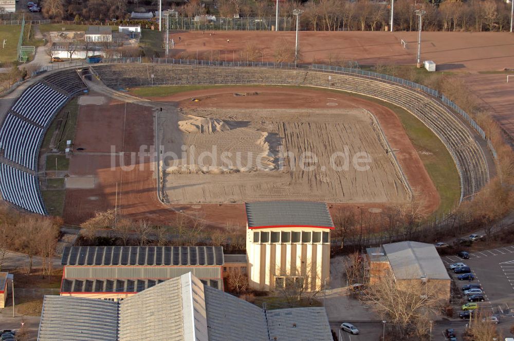 Halle von oben - Stadion im Bildungszentrum in Halle