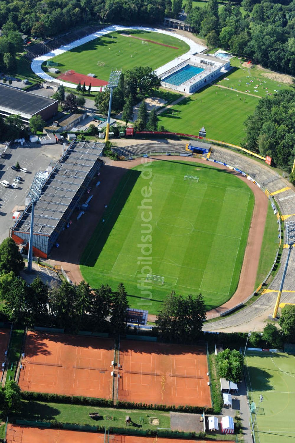 Luftaufnahme Darmstadt - Stadion am Böllenfalltor in Darmstadt des SV Darmstadt 98