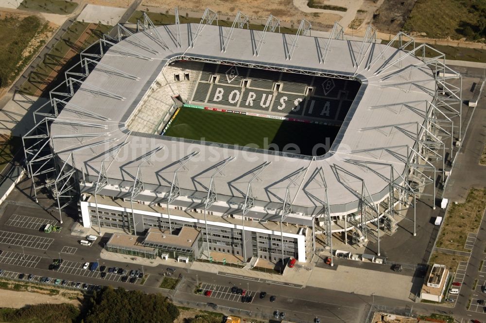 Luftaufnahme Mönchengladbach - Stadion im Borussia-Park des Fußballklubs Borussia Mönchengladbach im Bundesland Nordrhein-Westfalen