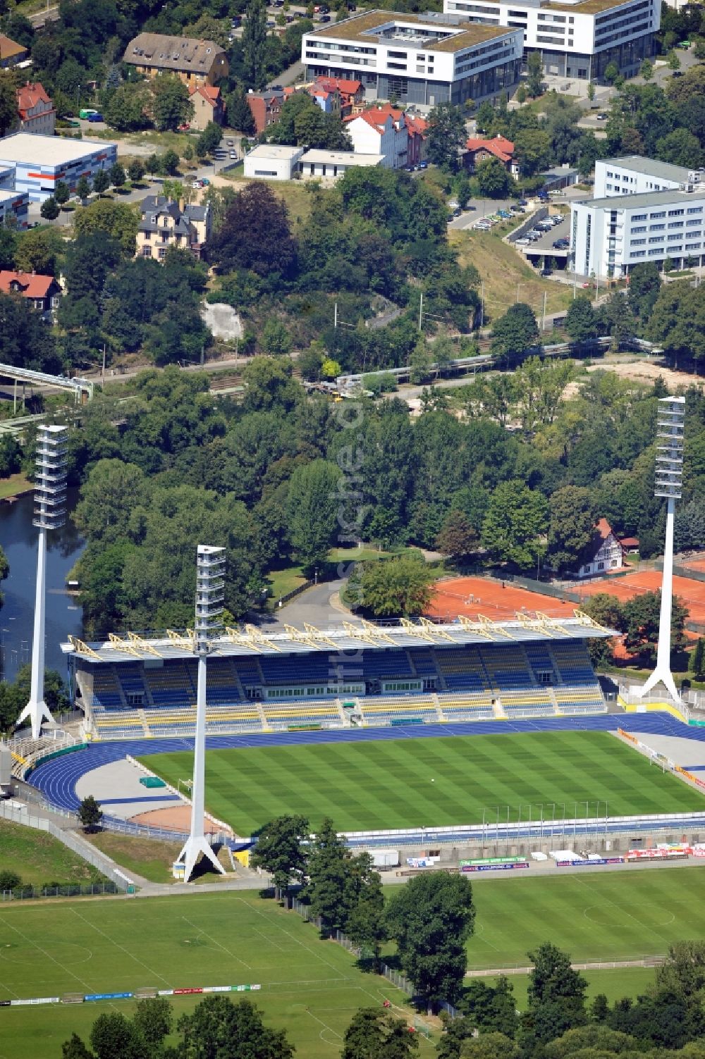 Luftbild Jena - Stadion des FC Carl Zeiss auf dem Ernst Abbe Sportfeld in Jena im Bundesland Thüringen