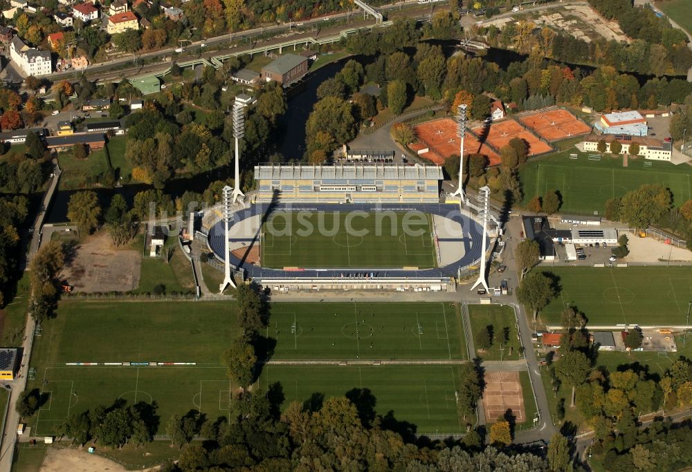 Jena von oben - Stadion des FC Carl Zeiss auf dem Ernst Abbe Sportfeld in Jena im Bundesland Thüringen