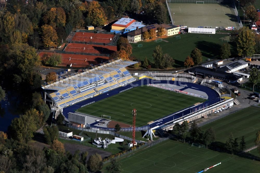 Jena aus der Vogelperspektive: Stadion des FC Carl Zeiss auf dem Ernst Abbe Sportfeld in Jena im Bundesland Thüringen