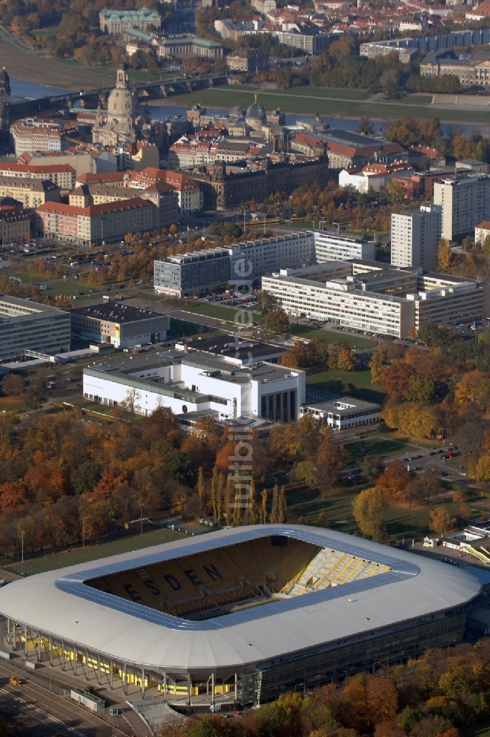 Dresden von oben - Stadion DDV-Stadion Dresden im Bundesland Sachsen