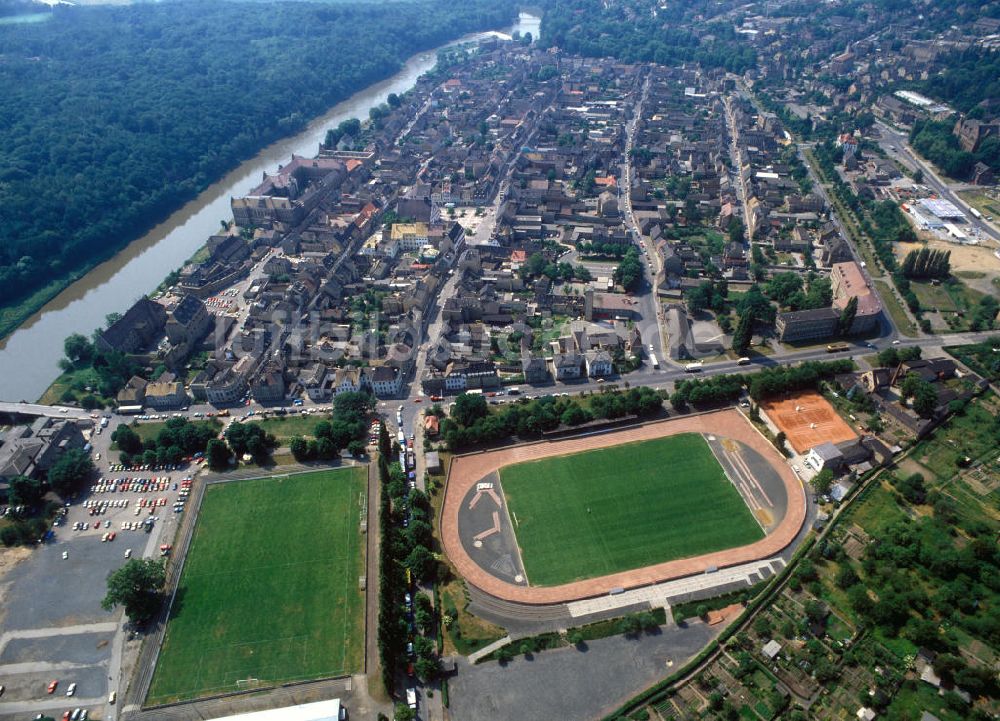 Grimma aus der Vogelperspektive: Stadion der Freundschaft und Alstadt Grimma in Sachsen