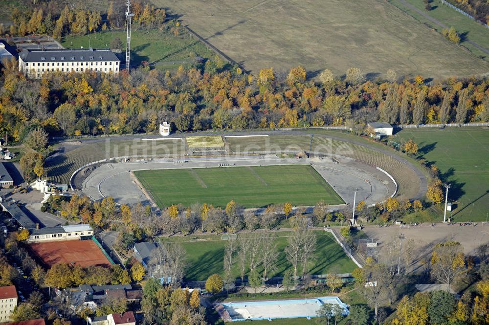 Luftaufnahme Berlin - Stadion des Friedens Leipzig im Herbst