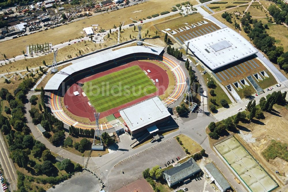 Luftaufnahme Berlin - Stadion am Friedrich-Ludwig-Jahn-Sportpark in Berlin Prenzlauer Berg