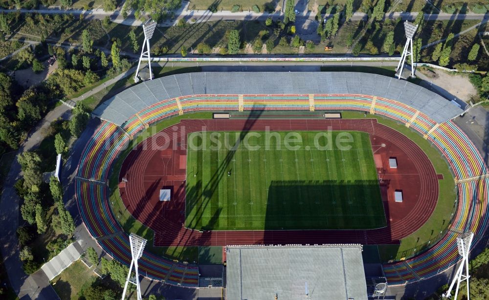 Berlin Prenzlauer Berg von oben - Stadion am Friedrich-Ludwig-Jahn-Sportpark in Berlin Prenzlauer Berg